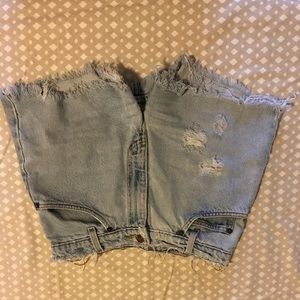 High waisted Levi’s shorts